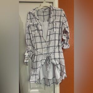 Charlotte Russe White and Black Plaid Button Down Shirt